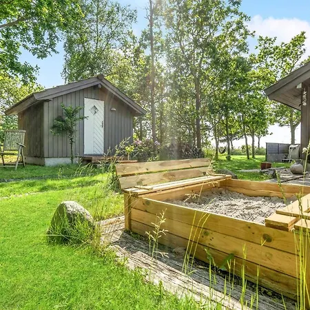 Дом отдыха Nice In With House Sea View *